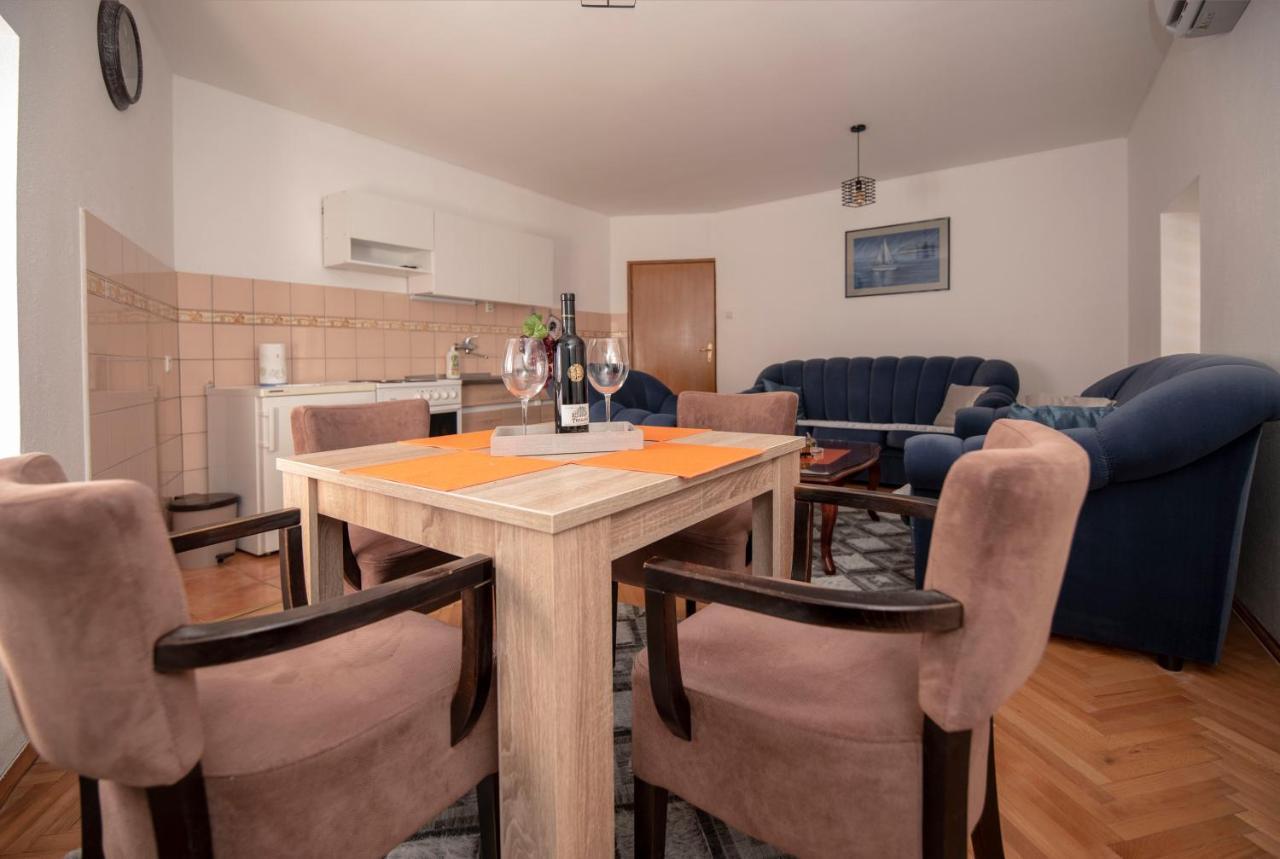 Apartman Nina Stari Grad טרביניה מראה חיצוני תמונה