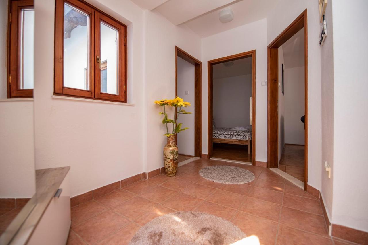 Apartman Nina Stari Grad טרביניה מראה חיצוני תמונה